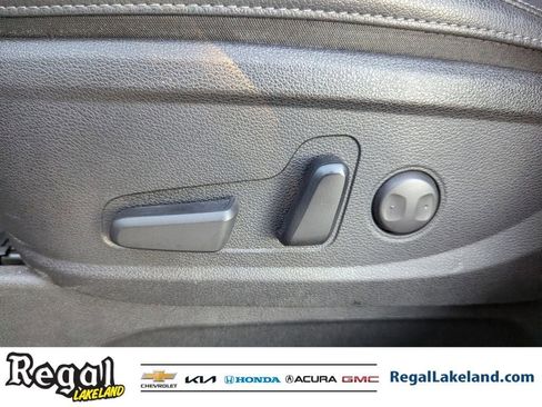 Used 2022 Kia Telluride EX w/ EX Premium Package image 19