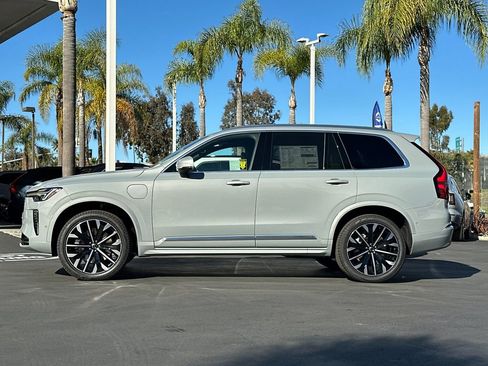 New 2026 Volvo XC90 T8 Plus w/ Protection Package Premier image 2