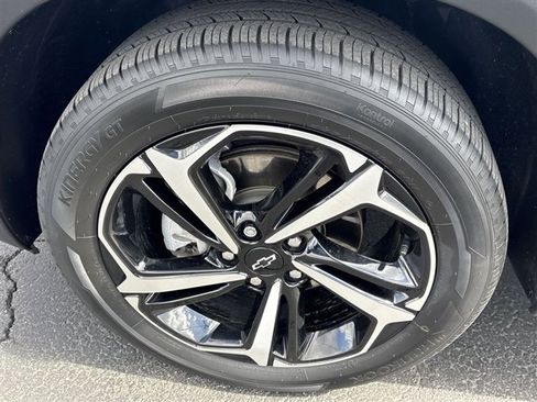 Used 2023 Chevrolet TrailBlazer RS image 31