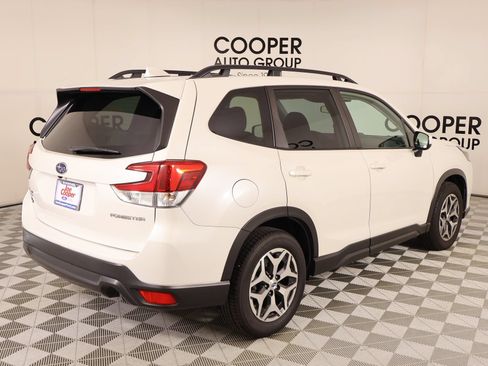 Used 2023 Subaru Forester Premium AWD/4WD image 21