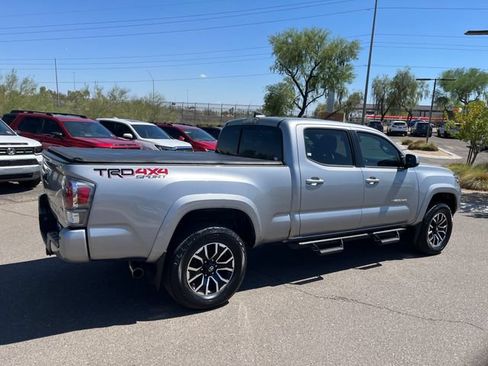 Used 2021 Toyota Tacoma TRD Sport w/ TRD Premium Sport Package AWD/4WD image 12