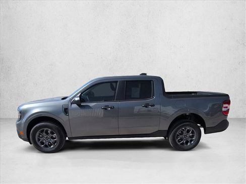 New 2025 Ford Maverick XLT image 9