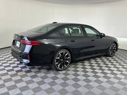 Used 2026 BMW 530i w/ Executive Package RWD image 7