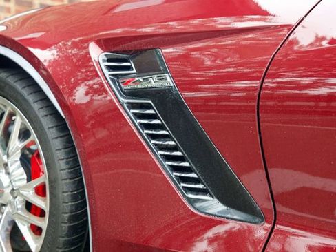 Used 2018 Chevrolet Corvette Z06 RWD image 10