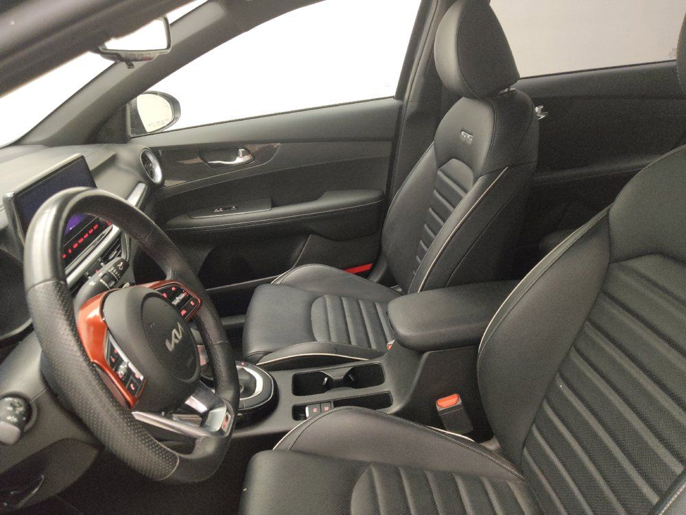 Used 2023 Kia Forte GT-Line w/ GT-Line Premium Package FWD image 17