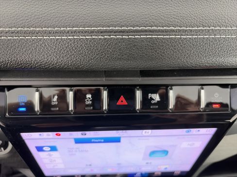 Used 2023 Jeep Grand Cherokee 4WD 4xe w/ Luxury Tech Group II image 34