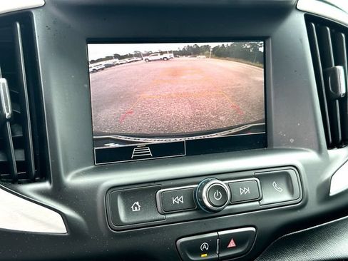 Used 2024 GMC Terrain SLE FWD image 14