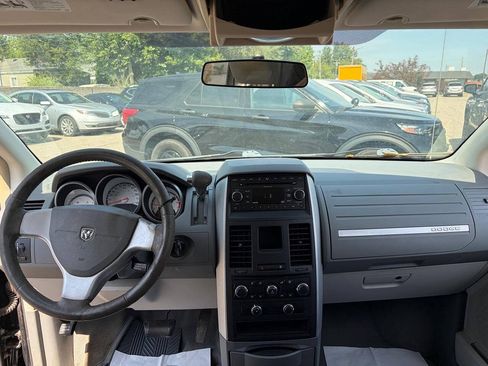Used 2008 Dodge Grand Caravan SXT FWD image 12