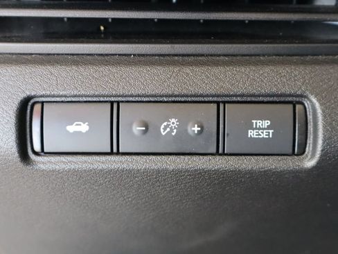 Used 2024 Nissan Altima 2.5 SR FWD image 20