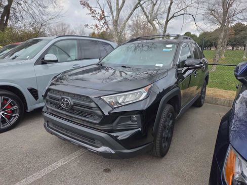 Used 2020 Toyota RAV4 TRD Off-Road image 10