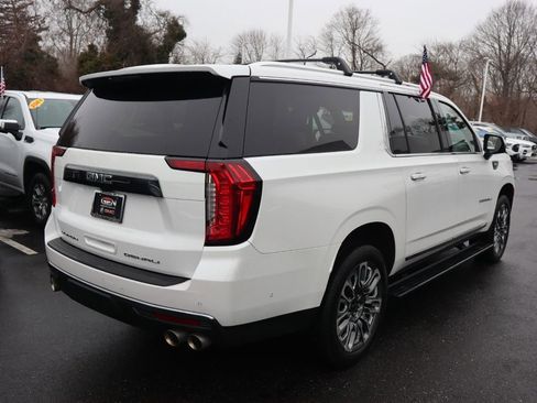 Used 2023 GMC Yukon XL Denali Ultimate image 4