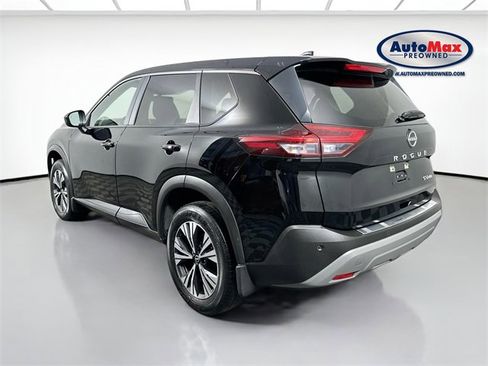 Used 2023 Nissan Rogue SV image 5