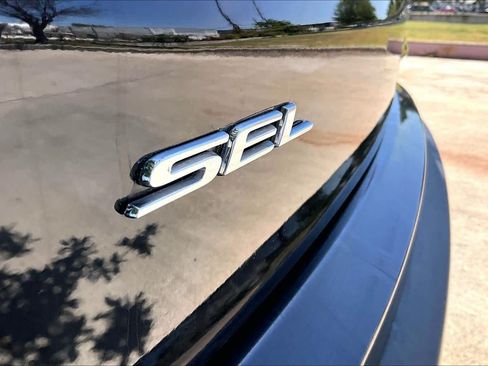 Certified 2022 Ford Edge SEL AWD/4WD image 10