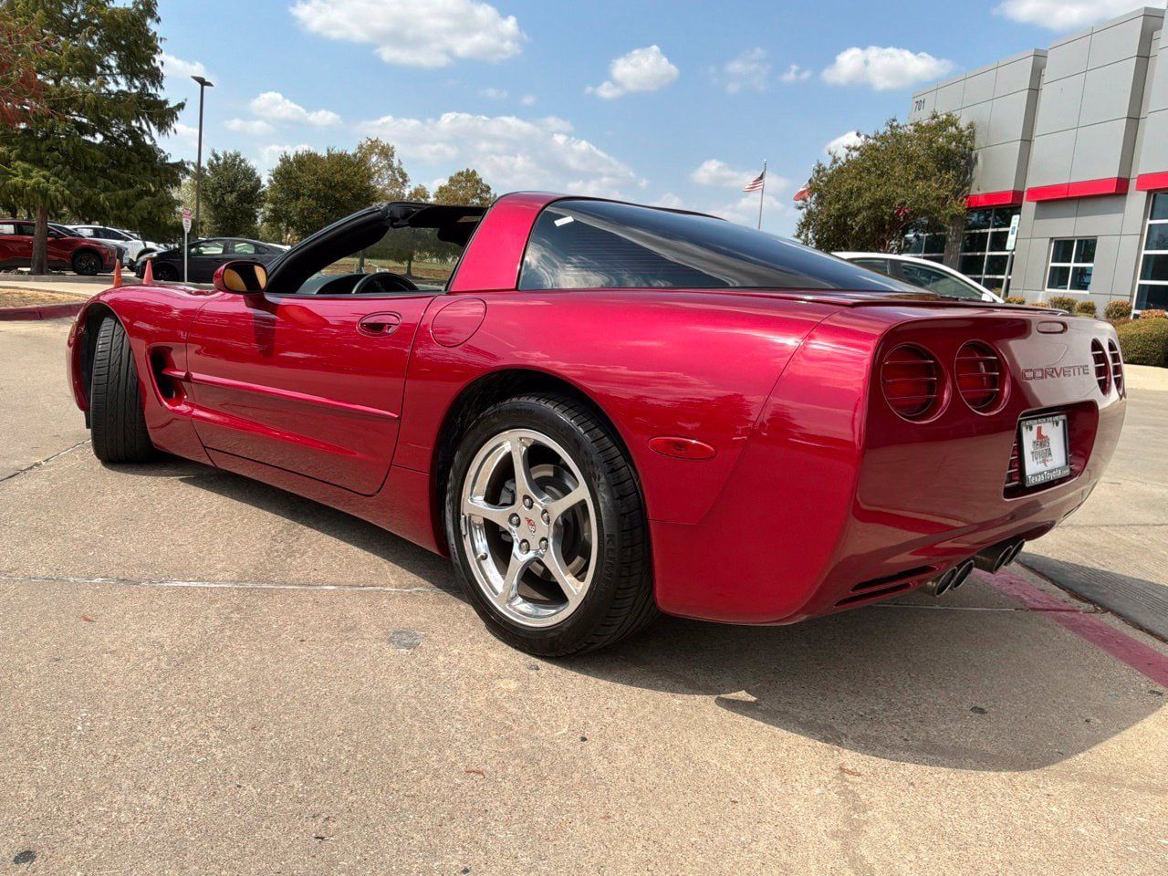 Used 2004 Chevrolet Corvette Coupe w/ Roof Package RWD image 14