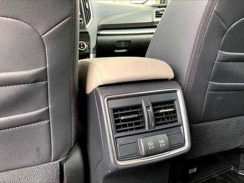 Used 2021 Subaru Forester Limited AWD/4WD image 35