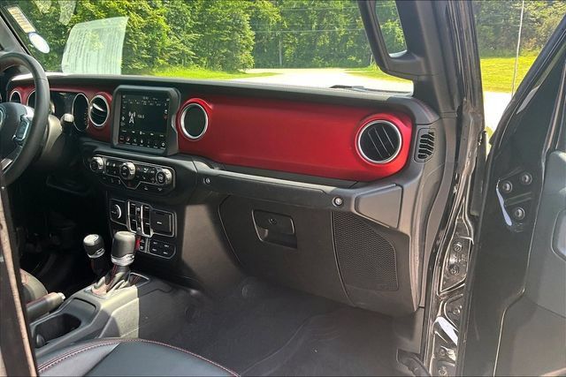 Used 2023 Jeep Gladiator Rubicon w/ LED Lighting Group AWD/4WD image 15