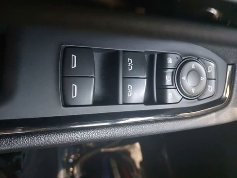 Used 2024 GMC Sierra 2500 AT4 w/ AT4 Preferred Package AWD/4WD image 25