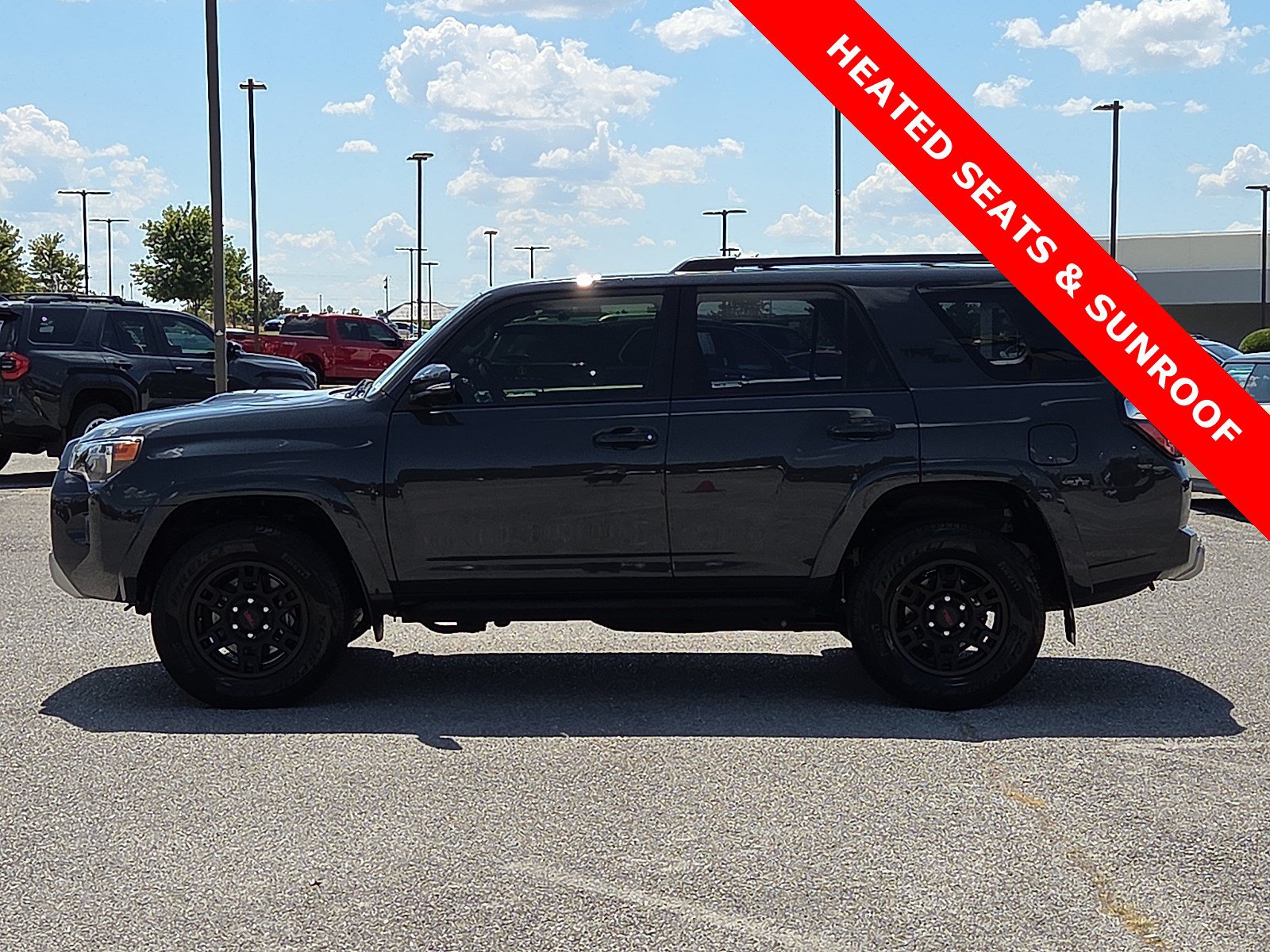 Used 2024 Toyota 4Runner TRD Off-Road Premium w/ Moonroof Package AWD/4WD image 3