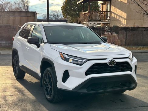 Certified 2023 Toyota RAV4 LE image 7