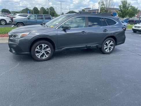 Used 2022 Subaru Outback Limited AWD/4WD image 1