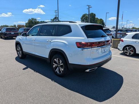 New 2026 Volkswagen Atlas SE image 5