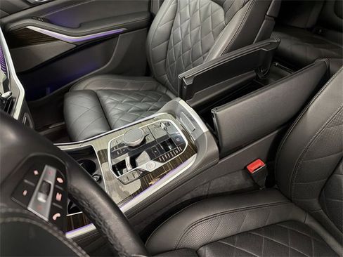 Used 2024 BMW X5 xDrive50e image 27