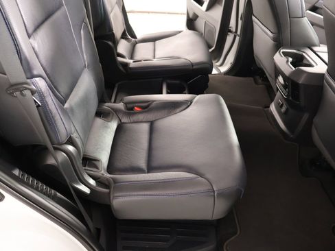Used 2024 Toyota Sequoia Platinum AWD/4WD image 15