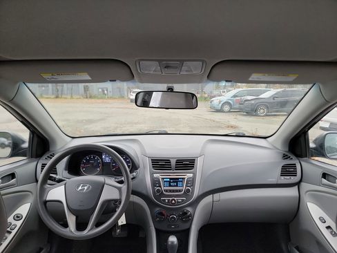 Used 2017 Hyundai Accent SE image 25