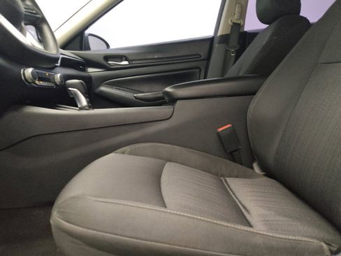 Used 2022 Nissan Altima 2.5 S FWD image 17