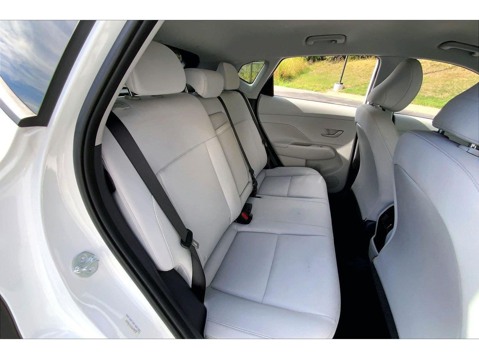 Used 2025 Hyundai Kona SEL AWD/4WD image 24