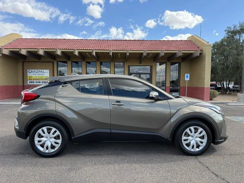 Used 2021 Toyota C-HR LE image 12