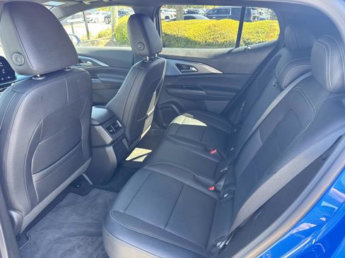 Used 2025 Chevrolet Equinox EV LT w/ Convenience Package image 12