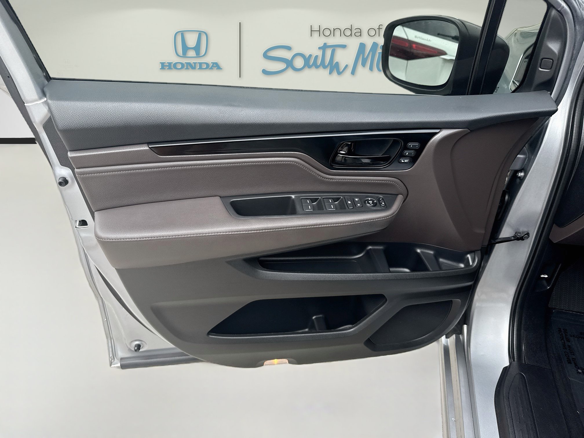 Used 2023 Honda Odyssey Touring image 20