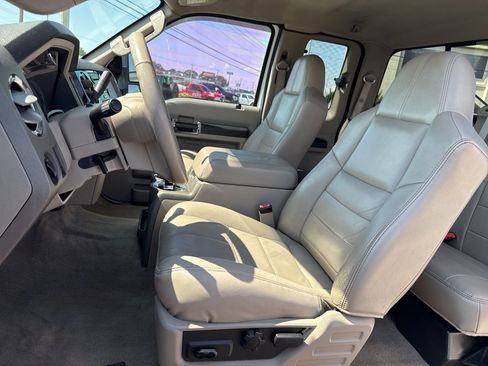 Used 2008 Ford F250 Lariat image 31