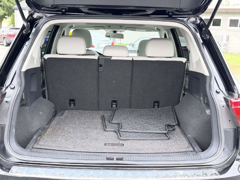 Used 2019 Volkswagen Tiguan SE AWD/4WD image 14