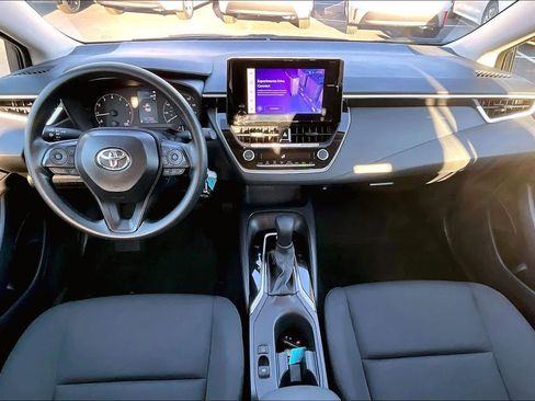 Used 2025 Toyota Corolla LE image 13