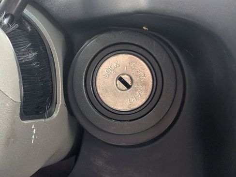 Used 2012 Nissan NV 2500 SV w/ Technology Pkg image 31