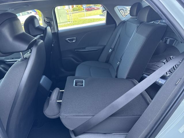 Used 2025 Kia K4 FWD image 14