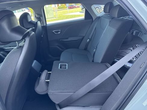 Used 2025 Kia K4 FWD image 14