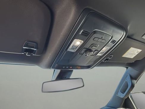 Used 2022 Chevrolet Suburban Z71 w/ Z71 Off-Road Package image 27