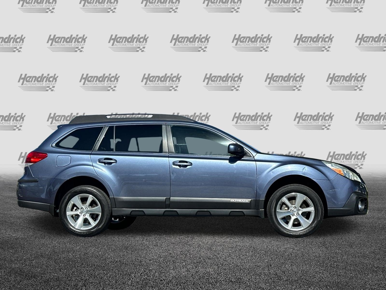 Used 2013 Subaru Outback 2.5i Limited AWD/4WD image 3