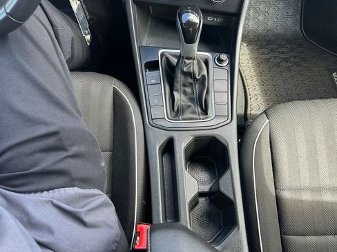 Used 2024 Volkswagen Jetta Sport image 18