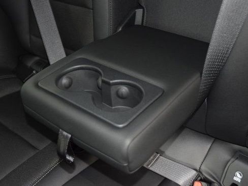 New 2026 Chevrolet Equinox EV LT w/ Convenience Package II FWD image 40