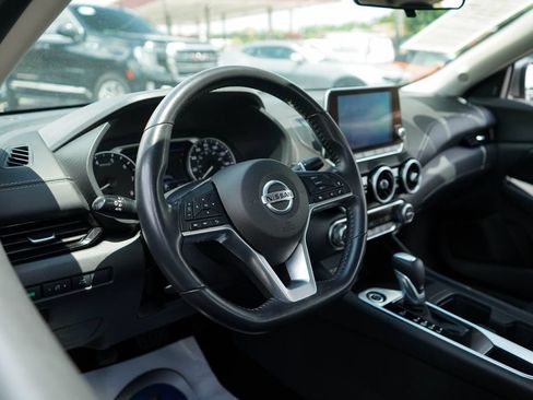 Used 2021 Nissan Sentra SV FWD image 5