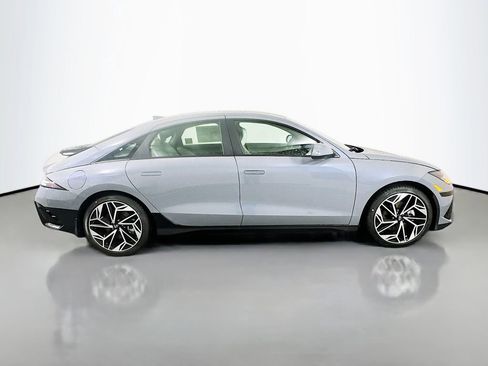 New 2025 Hyundai Ioniq 6 SEL image 4