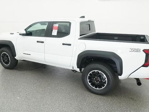 Certified 2025 Toyota Tacoma TRD Off-Road w/ TRD Off Road Upgrade Package image 11