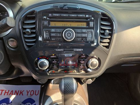 Used 2011 Nissan Juke SV AWD/4WD image 23
