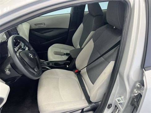 Certified 2022 Toyota Corolla LE image 12