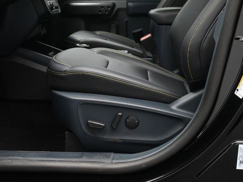 New 2025 Ford Maverick Lobo image 10