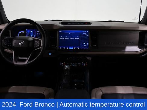 Used 2024 Ford Bronco Wildtrak image 10